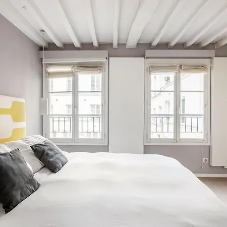 Appartement Cocon Moderne Place Vendome Parijs